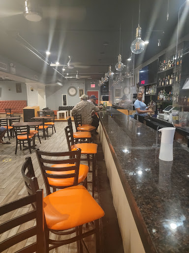 EazyLife Restaurant & Lounge image 5