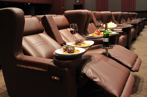 Movie Theater «Cobb Liberty Luxury 15 & Cinébistro», reviews and photos, 7514 Bales St, Liberty Township, OH 45069, USA