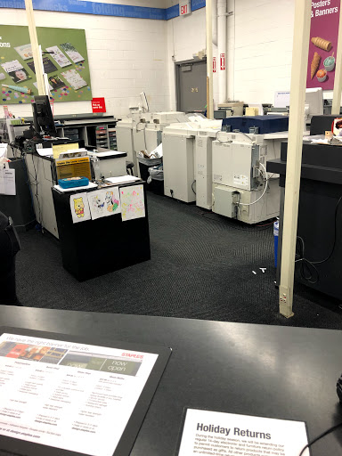 Office Supply Store «Staples», reviews and photos, 7551 Freeport Blvd, Sacramento, CA 95832, USA