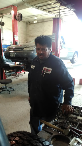 Auto Repair Shop «Discount Tire & Service of Greeley», reviews and photos, 120 18th St, Greeley, CO 80631, USA