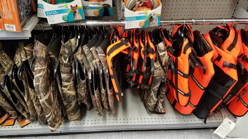 Sporting Goods Store «Academy Sports + Outdoors», reviews and photos, 2320 Hwy 6, Houston, TX 77077, USA