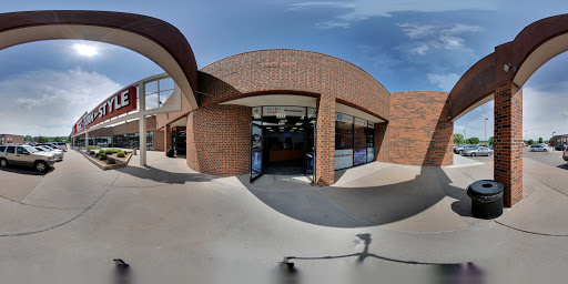 Mobile Phone Repair Shop «CPR Cell Phone Repair Roseville», reviews and photos, 2395 Fairview Ave N, Roseville, MN 55113, USA