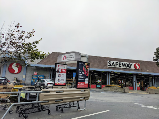 Grocery Store «Safeway», reviews and photos, 30 Chestnut Ave, South San Francisco, CA 94080, USA