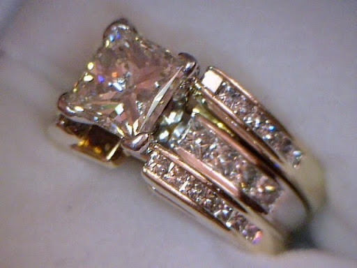 Jewelry Designer «Fort Thomas Jewelers», reviews and photos, 2780 Alexandria Way, Highland Heights, KY 41076, USA