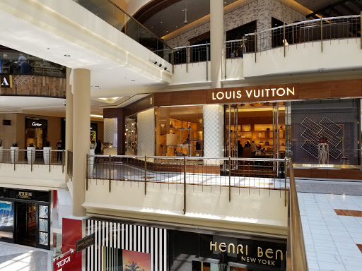 Shopping Mall «Tysons Galleria», reviews and photos, 2001 International Dr, McLean, VA 22102, USA