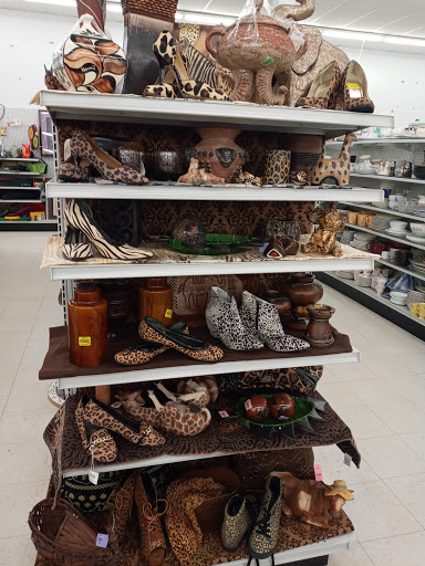 Thrift Store «Green Bay East Goodwill Retail Store & Training Center», reviews and photos