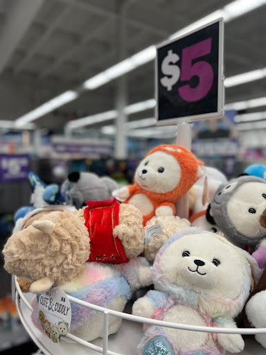 Variety Store «Five Below», reviews and photos, 607 NJ-18, East Brunswick, NJ 08816, USA