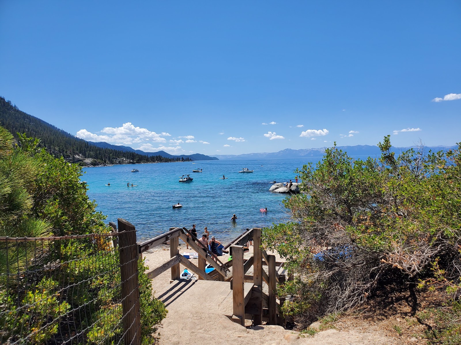 Fotografie cu Hidden Beach Plaza - locul popular printre cunoscătorii de relaxare