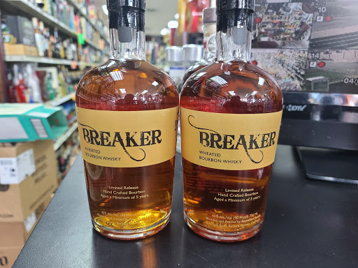 Liquor Store «Royal Liquor & Wine», reviews and photos, 1015 N Randall Rd, Elgin, IL 60123, USA