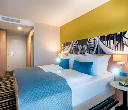 Leonardo Hotel Hamburg Elbbrücken photo