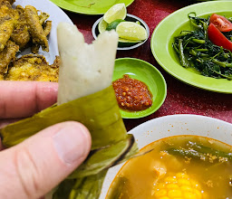 Ayam Goreng Dollar photo
