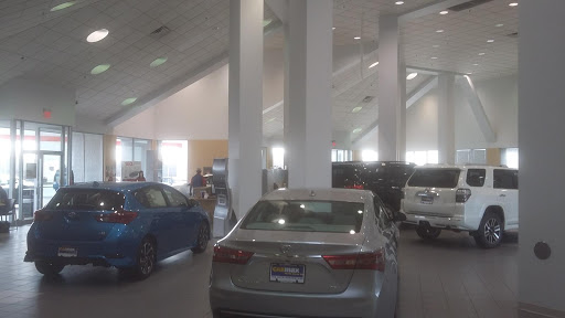 Used Car Dealer «CarMax», reviews and photos, 8200 120th Ave, Kenosha, WI 53142, USA