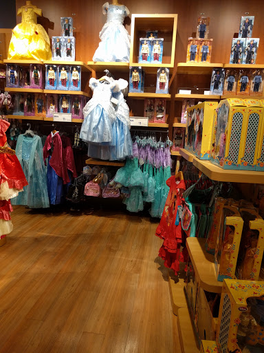 Toy Store «Disney Store», reviews and photos, 55 Parsonage Rd, Edison, NJ 08837, USA