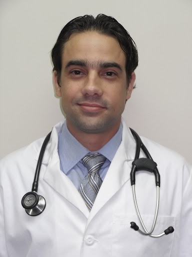Dr. Carlos A. Leyva Jordán - Endocrinólogo Pediátrico