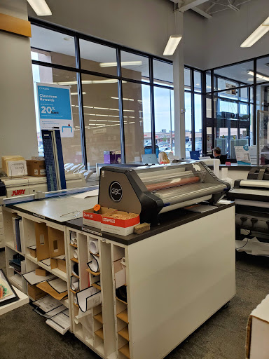 Office Supply Store «Staples», reviews and photos, 289 N Main St, Leominster, MA 01453, USA