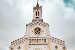 Holy Cross Church image