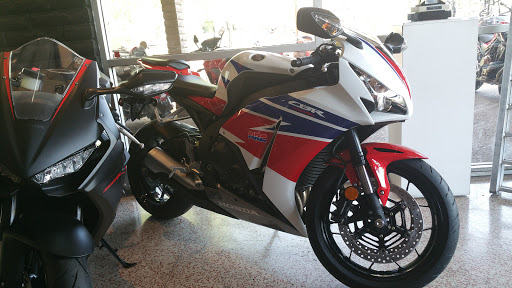 Honda Dealer «Western Honda Powersports», reviews and photos, 6717 E McDowell Rd, Scottsdale, AZ 85257, USA