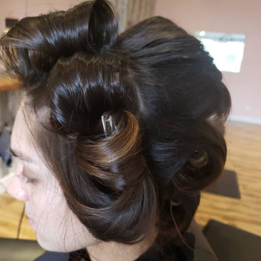 Hair Salon «Haute L.A. Aveda Salon & Boutique», reviews and photos, 505 Pier Ave, Hermosa Beach, CA 90254, USA