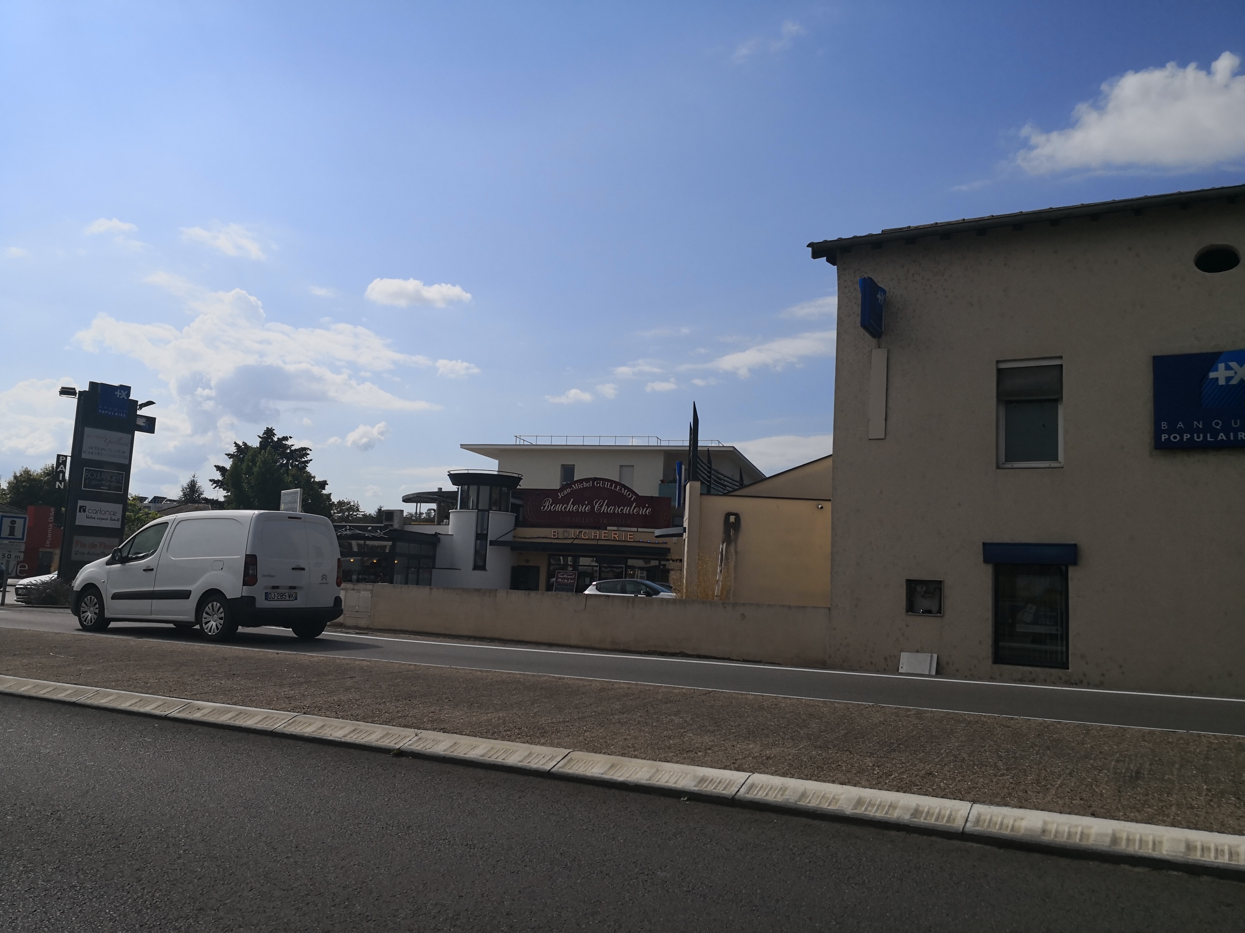 Photo n° 1 de l'avis de Trente.n fait le 13/09/2018 à 12:24