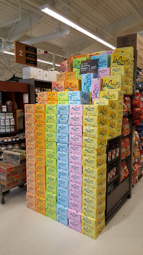 Gourmet Grocery Store «Metropolitan Market Magnolia», reviews and photos, 3830 34th Ave W, Seattle, WA 98199, USA