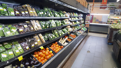 Asian Grocery Store «Viet Hoa Food Market», reviews and photos, 40 N Cleveland St, Memphis, TN 38104, USA