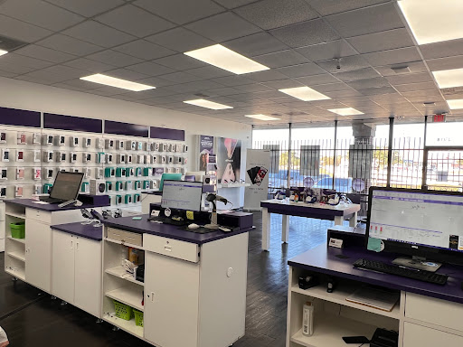 Cell Phone Store «MetroPCS Authorized Dealer», reviews and photos, 450 E Hwy 67, Duncanville, TX 75137, USA