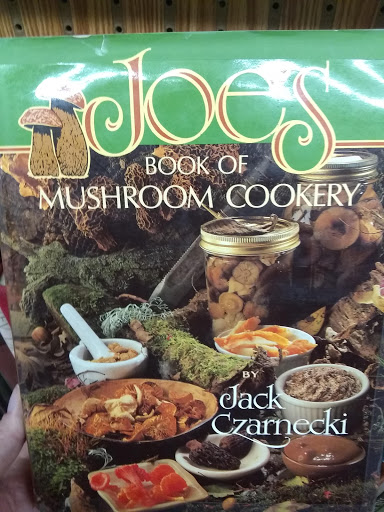 Used Book Store «The Book Garden», reviews and photos, 868 Monmouth Rd, Cream Ridge, NJ 08514, USA