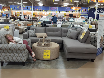 Weekends Only Furniture & Mattress — South County
