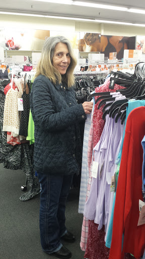 Outlet Store «VF Outlet», reviews and photos, 375 Faunce Corner Rd, North Dartmouth, MA 02747, USA