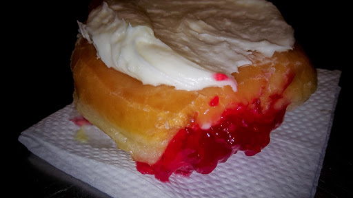 Donut Shop «Amazin Glazin Donuts», reviews and photos, 515 N Mulberry St, Elizabethtown, KY 42701, USA