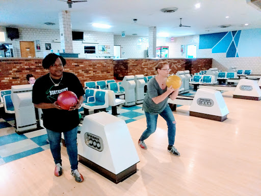 Bowling Alley «Poelking Lanes», reviews and photos, 1403 Wilmington Ave, Dayton, OH 45420, USA