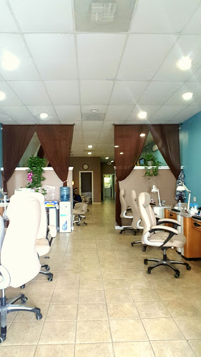 Nail Salon «Spring Essence Nail Spa», reviews and photos, 5 Fort Evans Rd NE, Leesburg, VA 20176, USA