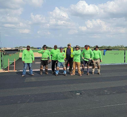 Roofing Contractor «New Edge Improvement Roofing Companies Chicago», reviews and photos, 7151 W Belmont Ave, Chicago, IL 60634, USA