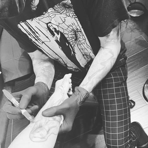 Tattoo Shop «High Voltage Tattoo Nc», reviews and photos, 1259 N La Brea Ave, West Hollywood, CA 90038, USA