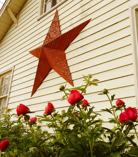 Gift Shop «Sleighbells Of Sherwood (Seasonal Business Open July1-December 23)», reviews and photos, 23855 SW 195th Pl, Sherwood, OR 97140, USA