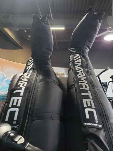 Shopping Mall «Cross Pointe Shopping Center», reviews and photos, 101 E Alex Bell Rd, Centerville, OH 45459, USA