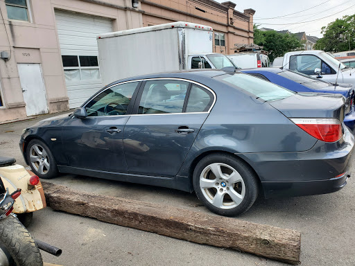 Auto Body Shop «Modern Auto Body & Painting», reviews and photos, 5721 Center Ln, Falls Church, VA 22041, USA