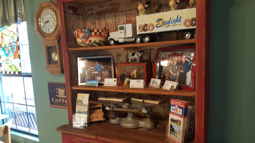 Donut Shop «Daylight Donuts», reviews and photos, 9517 Fredericksburg Rd, San Antonio, TX 78240, USA