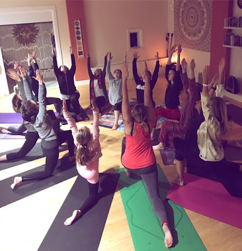 The Amethyst Cave Southbourne - Yoga studio