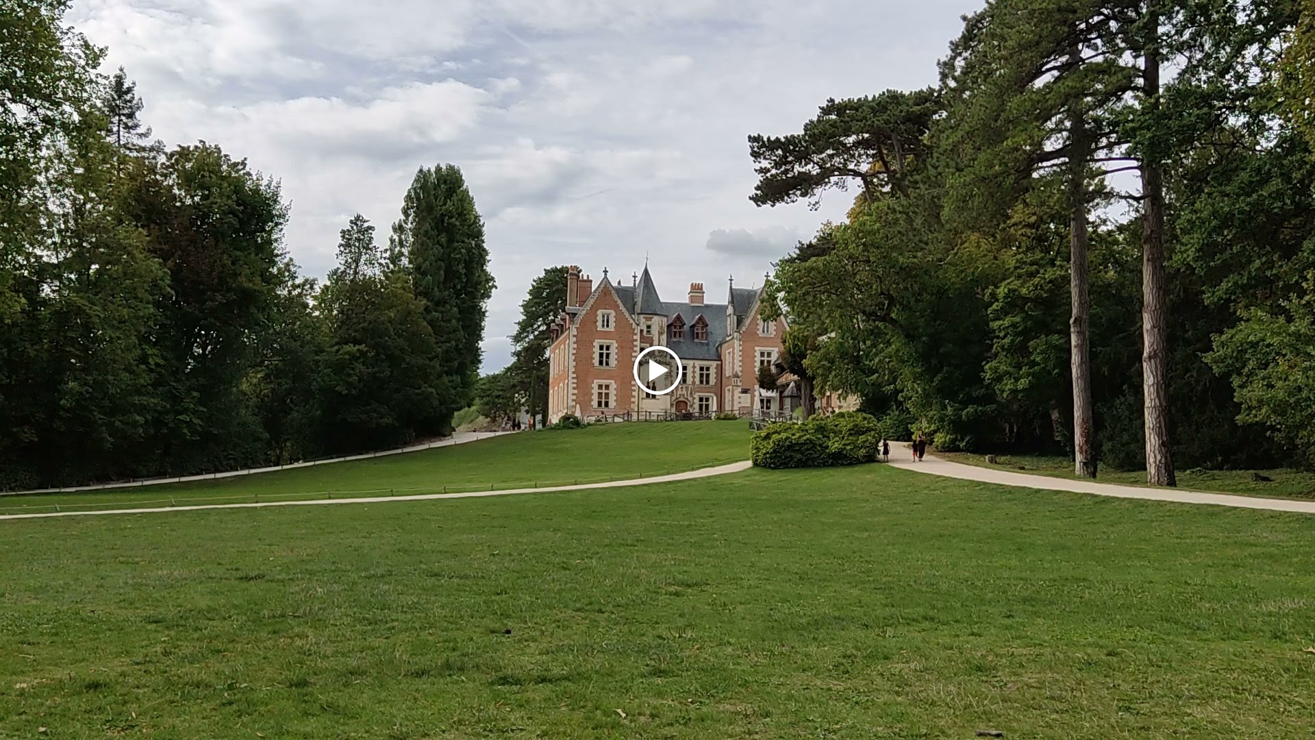 Photo n° 27 de l'avis de Damoc.r fait le 12/08/2023 à 23:29