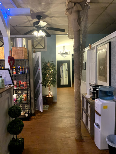 Tanning Salon «Chatham Beach Salon», reviews and photos, 12 Park St, Thomaston, CT 06787, USA