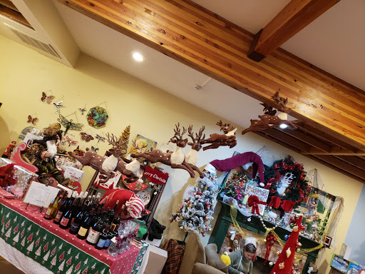 Gift Shop «Sleighbells Of Sherwood (Seasonal Business Open July1-December 23)», reviews and photos, 23855 SW 195th Pl, Sherwood, OR 97140, USA