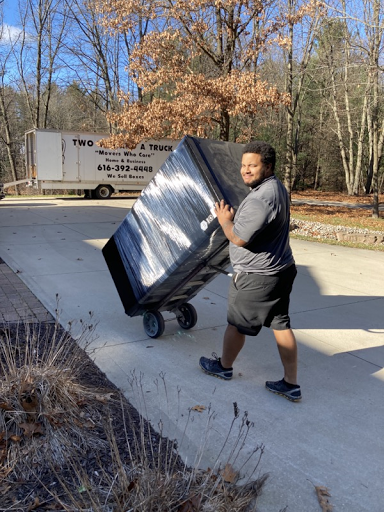 Moving and Storage Service «Two Men and a Truck», reviews and photos, 3515 Lakeshore Dr, St Joseph, MI 49085, USA