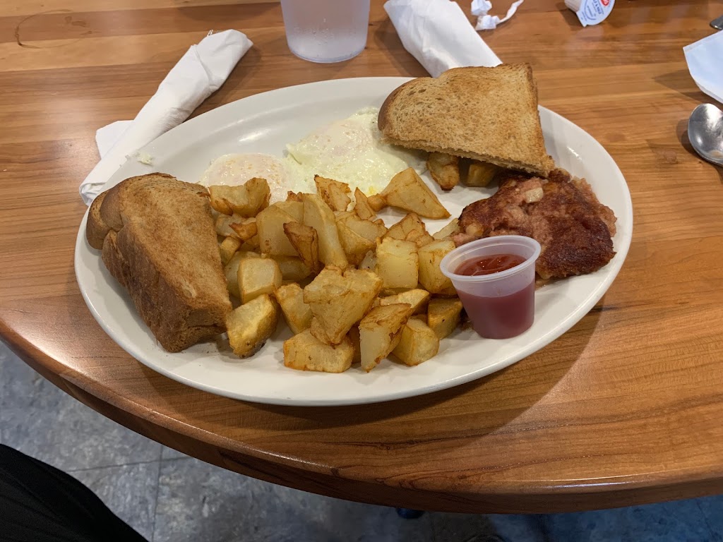 Wickachee Dining Room 04619