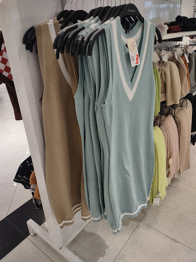 Shopping Mall «Treasure Coast Square», reviews and photos, 3174 NW Federal Hwy, Jensen Beach, FL 34957, USA