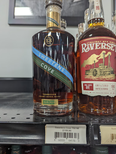 Liquor Store «Corks Wine and Spirits», reviews and photos, 3078 Village Shops Dr, Germantown, TN 38138, USA