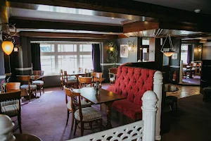The Adelphi Lounge - Randalls Pubs image
