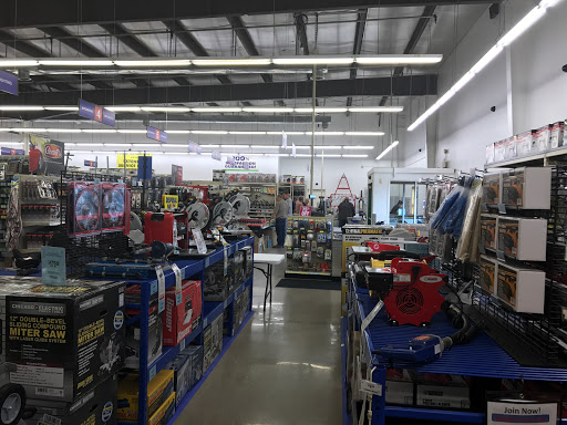 Hardware Store «Harbor Freight Tools», reviews and photos, 3207 Main Ave C, Fargo, ND 58103, USA