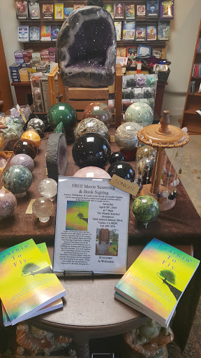 Book Store «Mystic Journey Bookstore», reviews and photos, 1624 Abbot Kinney Blvd, Venice, CA 90291, USA