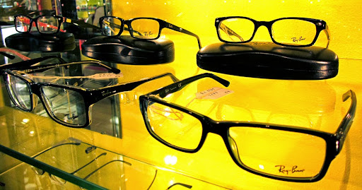 Sunglasses Store «Vanity by the Sea - Sunglass Store», reviews and photos, 215 Capitola Ave, Capitola, CA 95010, USA